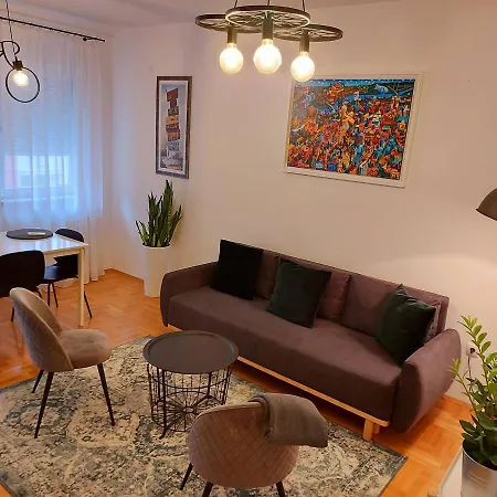 Ema Central 2 Apartment