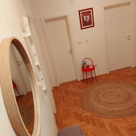 Ema Central 2 Apartment Novi Sad